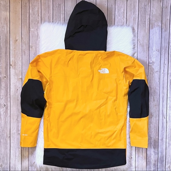 The North Face Men’s L5 DryVent Shell Ski Jacket In Summit Gold - Picture 5 of 7